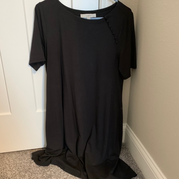 LOFT Dresses & Skirts - Loft short sleeved black swing dress